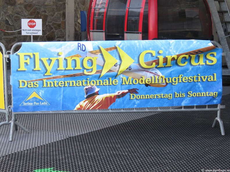 FlyingCircus2017-001.jpg