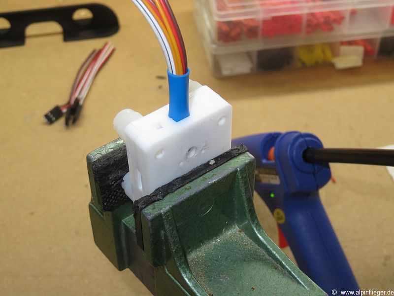 MPX Stecker – RC Alpinfliegen und RC Flugmodellbau